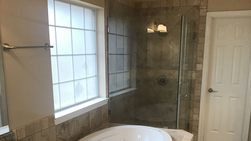 Glass Shower Enclosure Installers in Brazos Valley Texas.